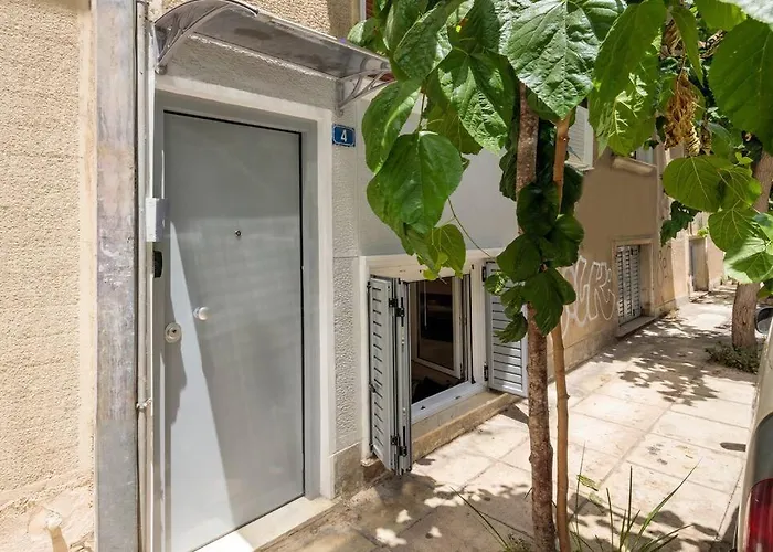 Hilton Area Brand New Comfortable Apartment