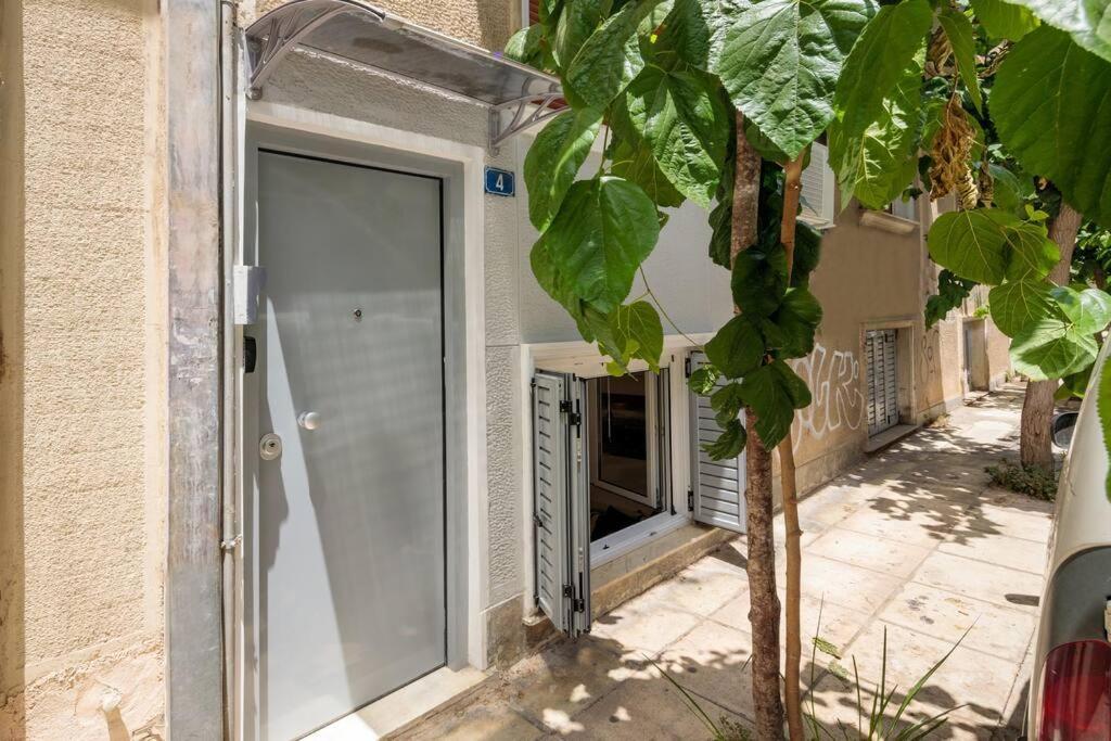 Hilton Area Brand New Comfortable Appartement