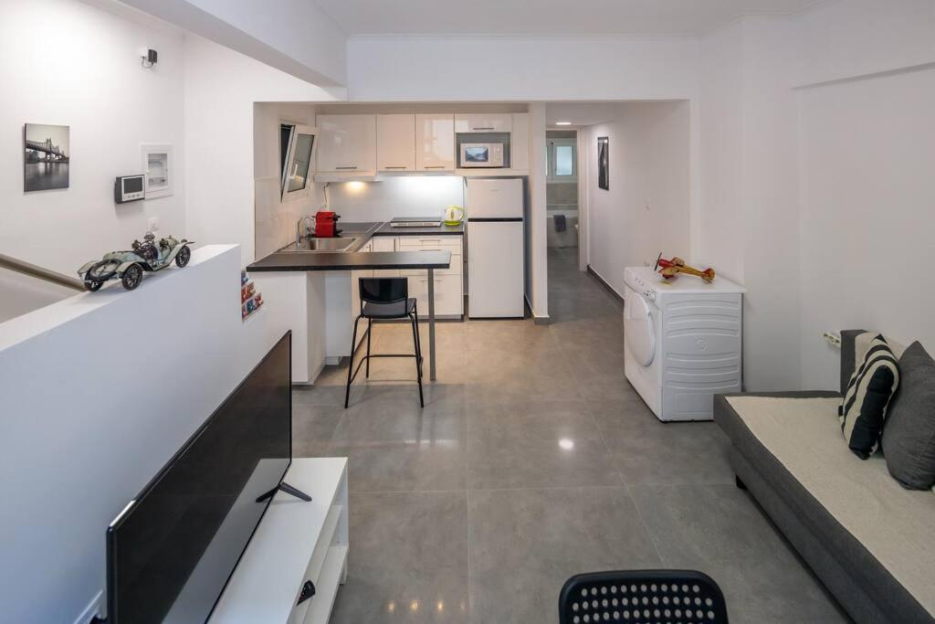 Hilton Area Brand New Comfortable Athènes